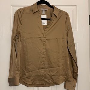 H&M Brand New Tan Satin V Neck Button Up Blouse Small